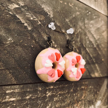 Load image into Gallery viewer, Valentines Donuts